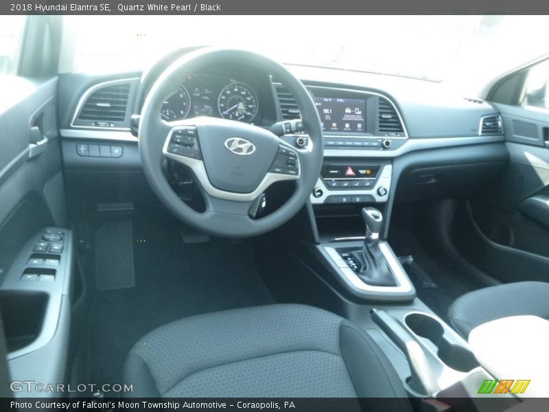 Quartz White Pearl / Black 2018 Hyundai Elantra SE