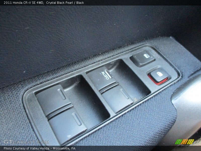 Crystal Black Pearl / Black 2011 Honda CR-V SE 4WD