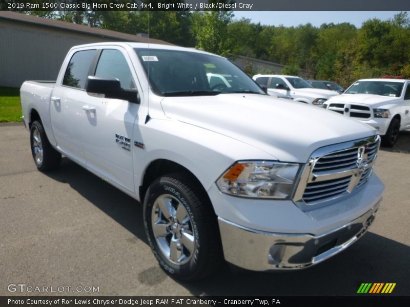 Bright White / Black/Diesel Gray 2019 Ram 1500 Classic Big Horn Crew Cab 4x4