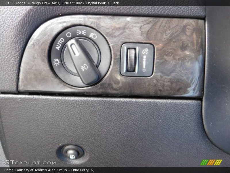 Brilliant Black Crystal Pearl / Black 2012 Dodge Durango Crew AWD