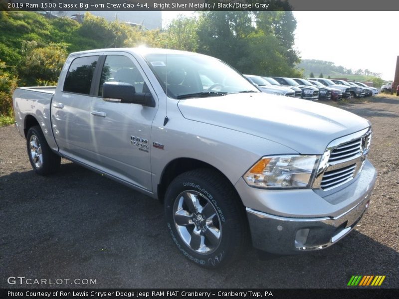 Front 3/4 View of 2019 1500 Classic Big Horn Crew Cab 4x4