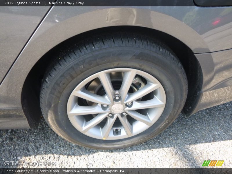Machine Gray / Gray 2019 Hyundai Sonata SE