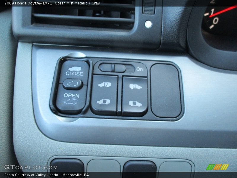 Ocean Mist Metallic / Gray 2009 Honda Odyssey EX-L
