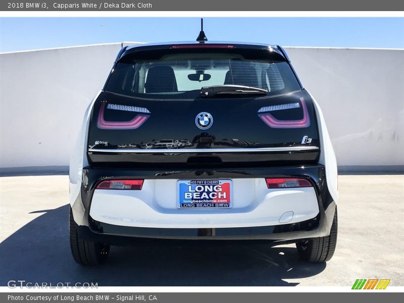 Capparis White / Deka Dark Cloth 2018 BMW i3