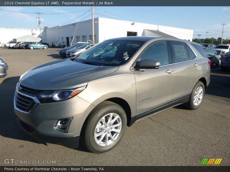 Pepperdust Metallic / Jet Black 2019 Chevrolet Equinox LT AWD