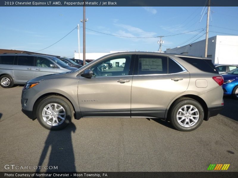 Pepperdust Metallic / Jet Black 2019 Chevrolet Equinox LT AWD