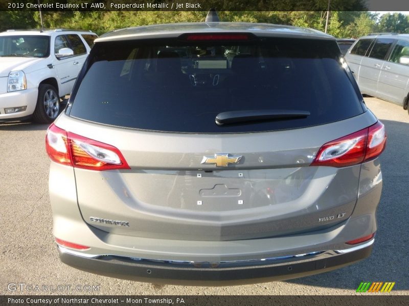 Pepperdust Metallic / Jet Black 2019 Chevrolet Equinox LT AWD