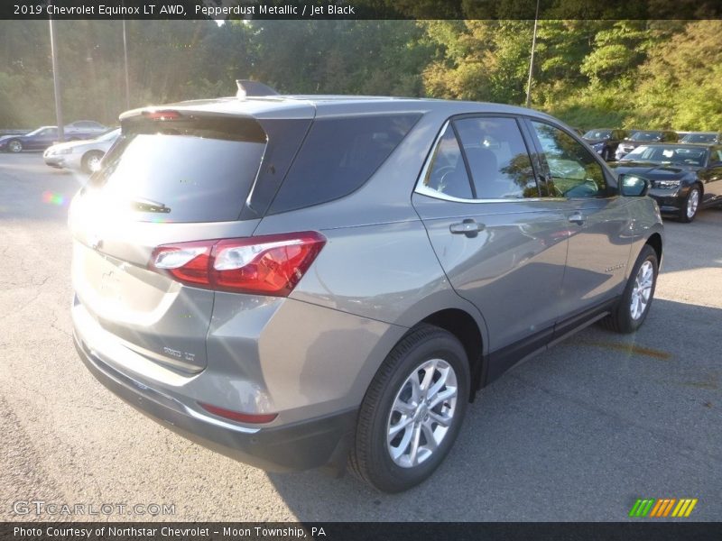 Pepperdust Metallic / Jet Black 2019 Chevrolet Equinox LT AWD