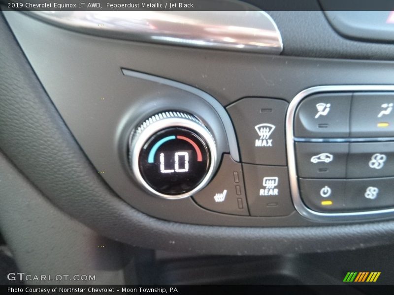 Pepperdust Metallic / Jet Black 2019 Chevrolet Equinox LT AWD