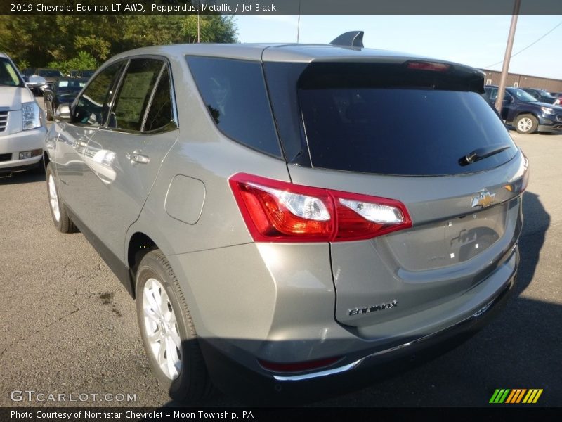 Pepperdust Metallic / Jet Black 2019 Chevrolet Equinox LT AWD