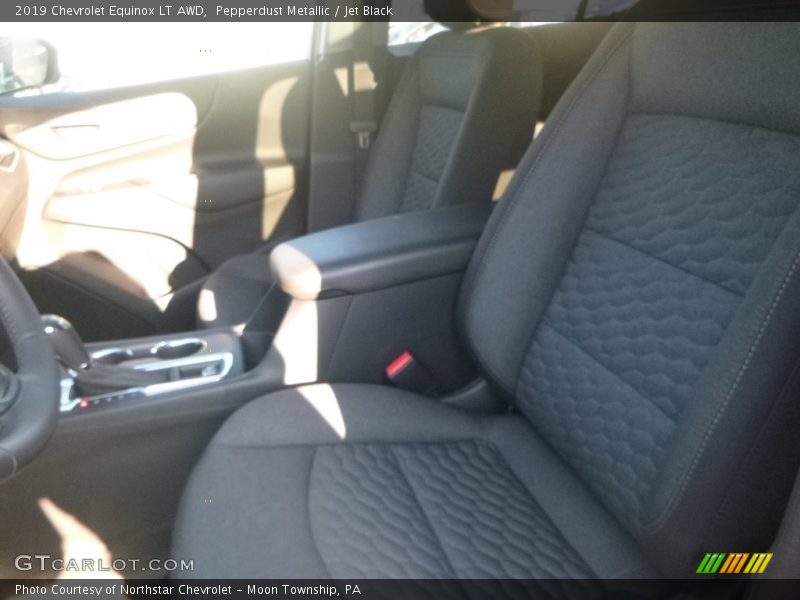Pepperdust Metallic / Jet Black 2019 Chevrolet Equinox LT AWD