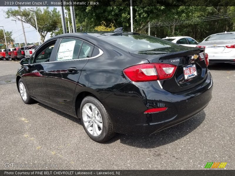 Mosaic Black Metallic / Black 2019 Chevrolet Cruze LT