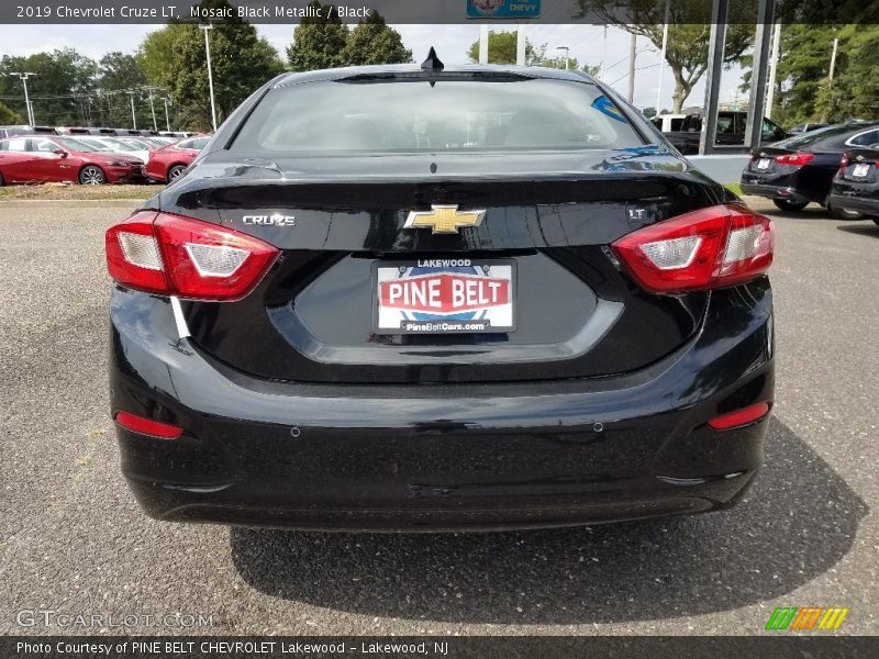 Mosaic Black Metallic / Black 2019 Chevrolet Cruze LT