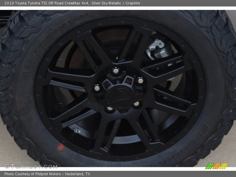 Silver Sky Metallic / Graphite 2019 Toyota Tundra TSS Off Road CrewMax 4x4