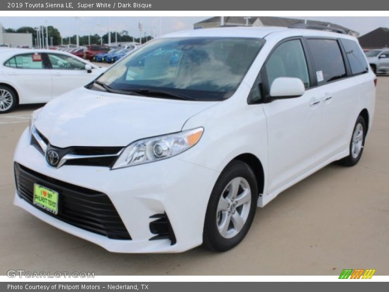 Super White / Dark Bisque 2019 Toyota Sienna LE
