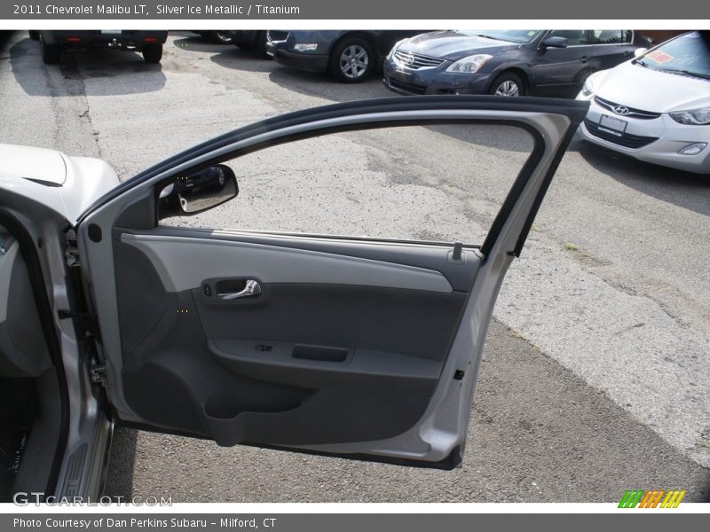 Silver Ice Metallic / Titanium 2011 Chevrolet Malibu LT
