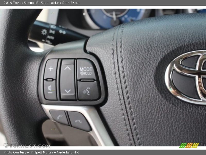 Super White / Dark Bisque 2019 Toyota Sienna LE