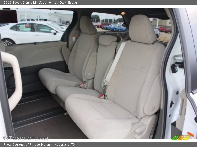 Super White / Dark Bisque 2019 Toyota Sienna LE