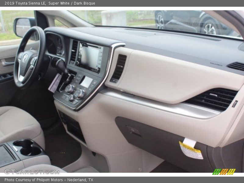 Super White / Dark Bisque 2019 Toyota Sienna LE