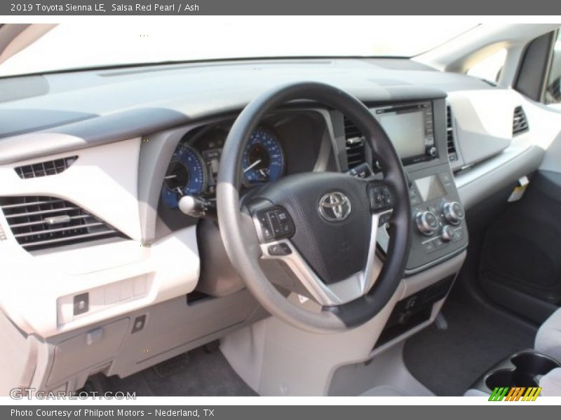Salsa Red Pearl / Ash 2019 Toyota Sienna LE