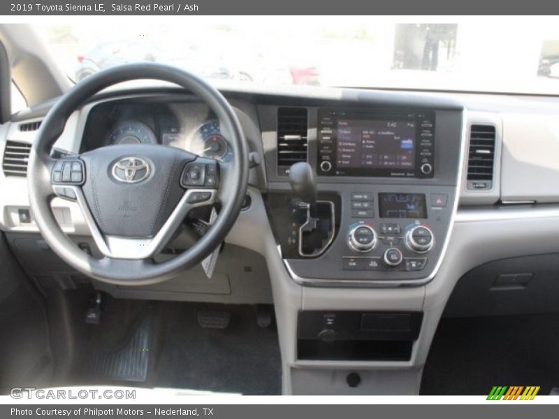 Salsa Red Pearl / Ash 2019 Toyota Sienna LE