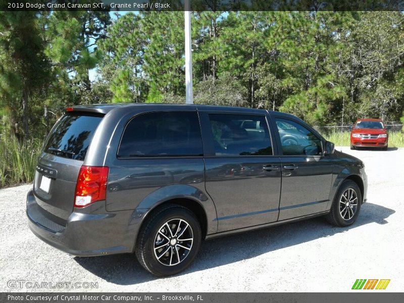 Granite Pearl / Black 2019 Dodge Grand Caravan SXT