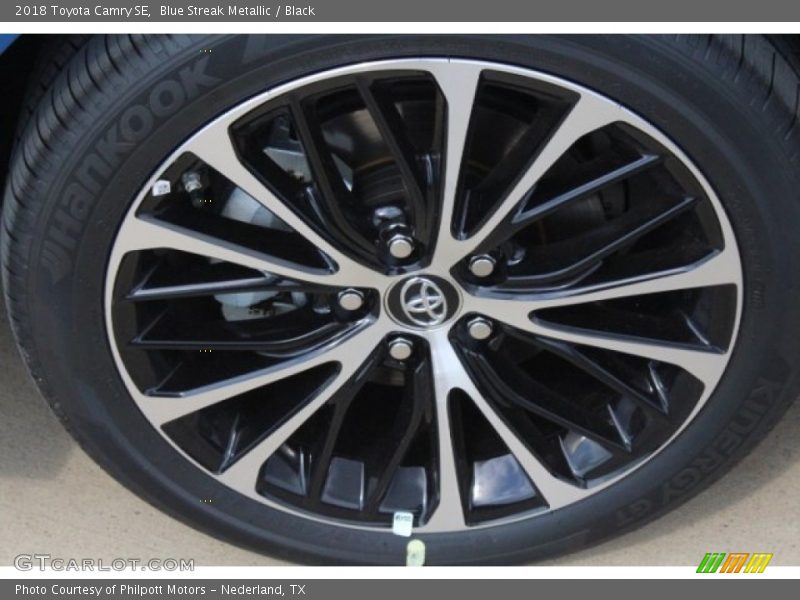 Blue Streak Metallic / Black 2018 Toyota Camry SE