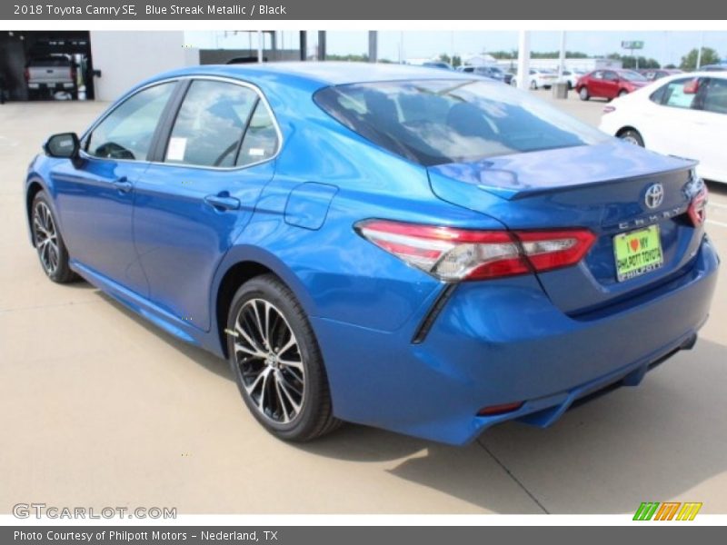 Blue Streak Metallic / Black 2018 Toyota Camry SE