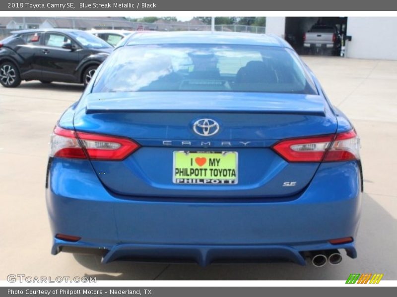 Blue Streak Metallic / Black 2018 Toyota Camry SE