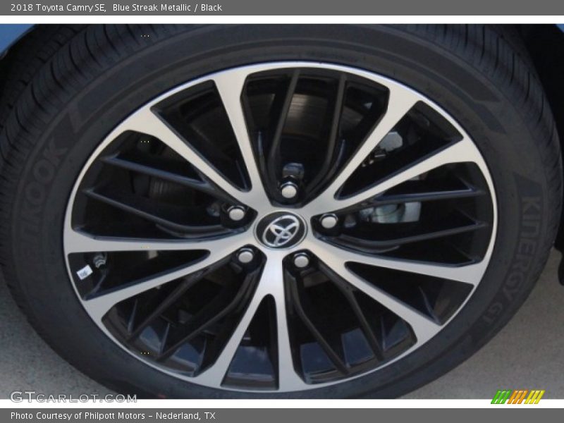 Blue Streak Metallic / Black 2018 Toyota Camry SE