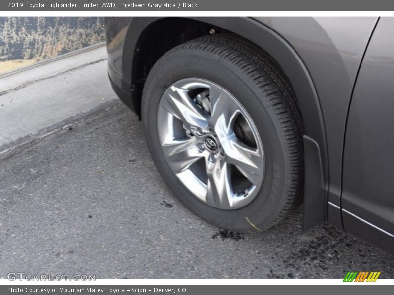 Predawn Gray Mica / Black 2019 Toyota Highlander Limited AWD