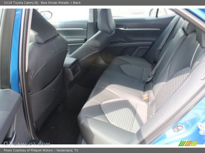 Blue Streak Metallic / Black 2018 Toyota Camry SE