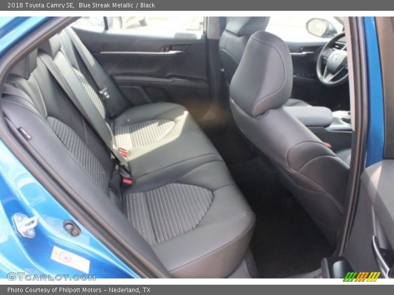 Blue Streak Metallic / Black 2018 Toyota Camry SE