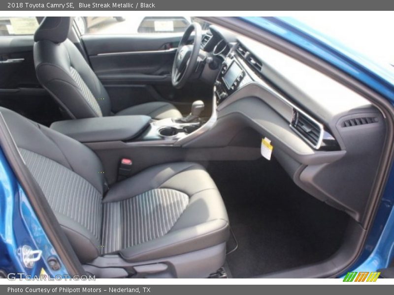 Blue Streak Metallic / Black 2018 Toyota Camry SE