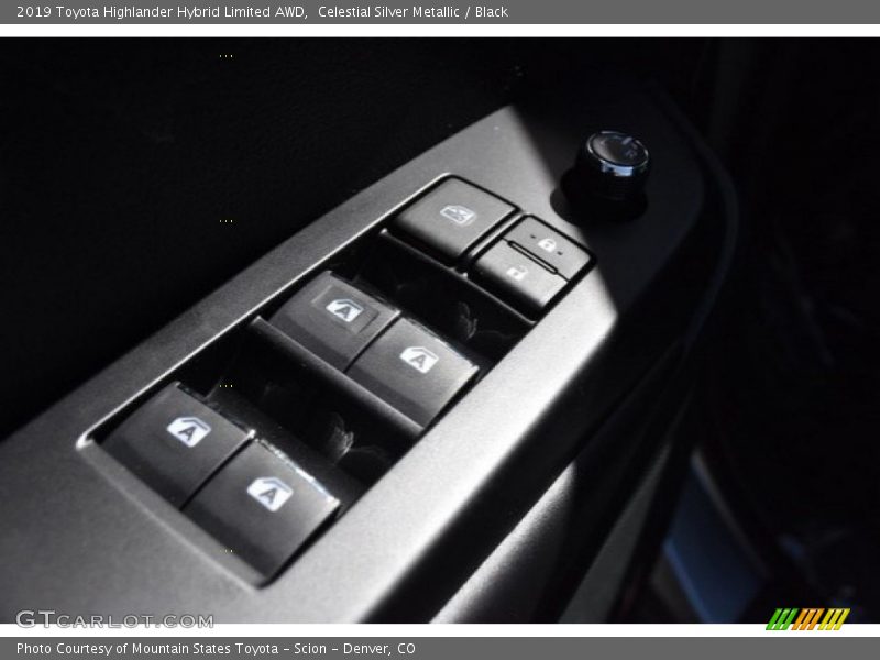 Celestial Silver Metallic / Black 2019 Toyota Highlander Hybrid Limited AWD