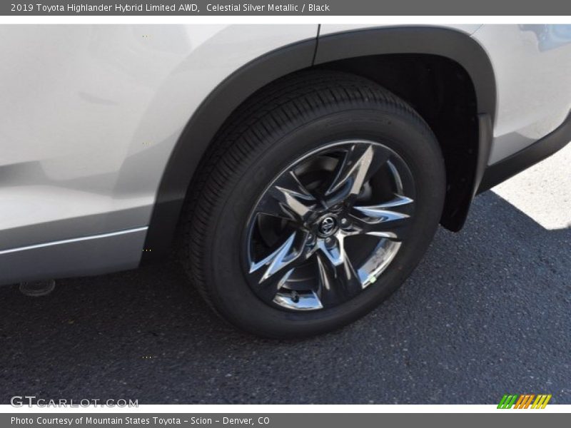 Celestial Silver Metallic / Black 2019 Toyota Highlander Hybrid Limited AWD