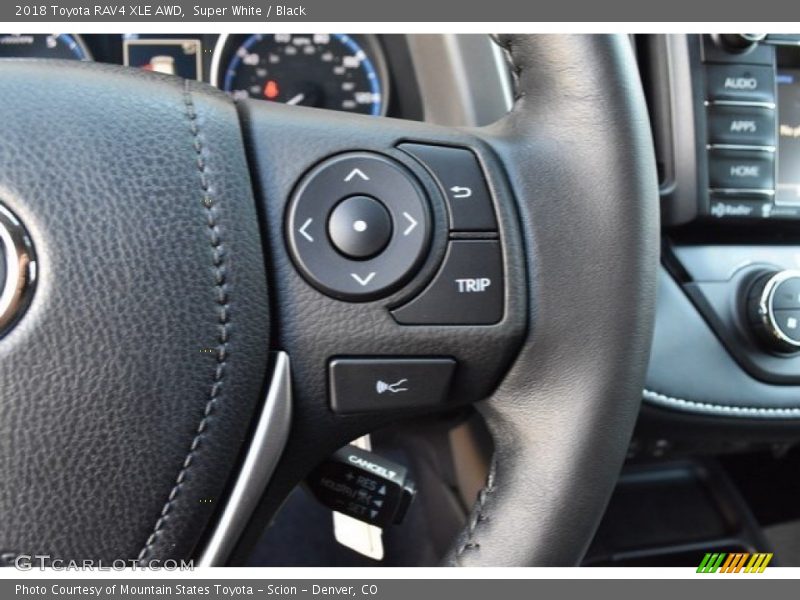 Super White / Black 2018 Toyota RAV4 XLE AWD