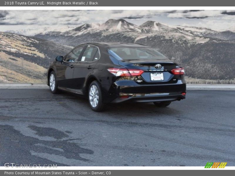 Midnight Black Metallic / Black 2018 Toyota Camry LE