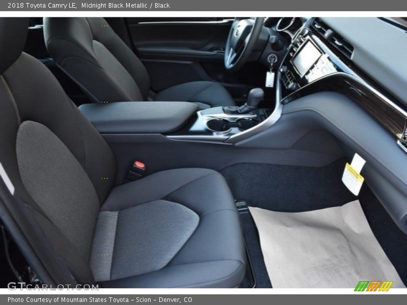 Midnight Black Metallic / Black 2018 Toyota Camry LE