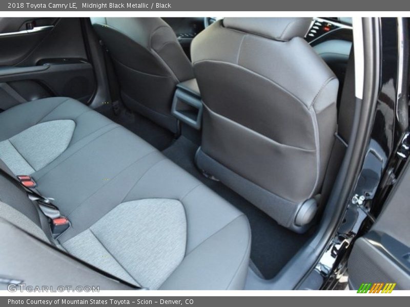 Midnight Black Metallic / Black 2018 Toyota Camry LE