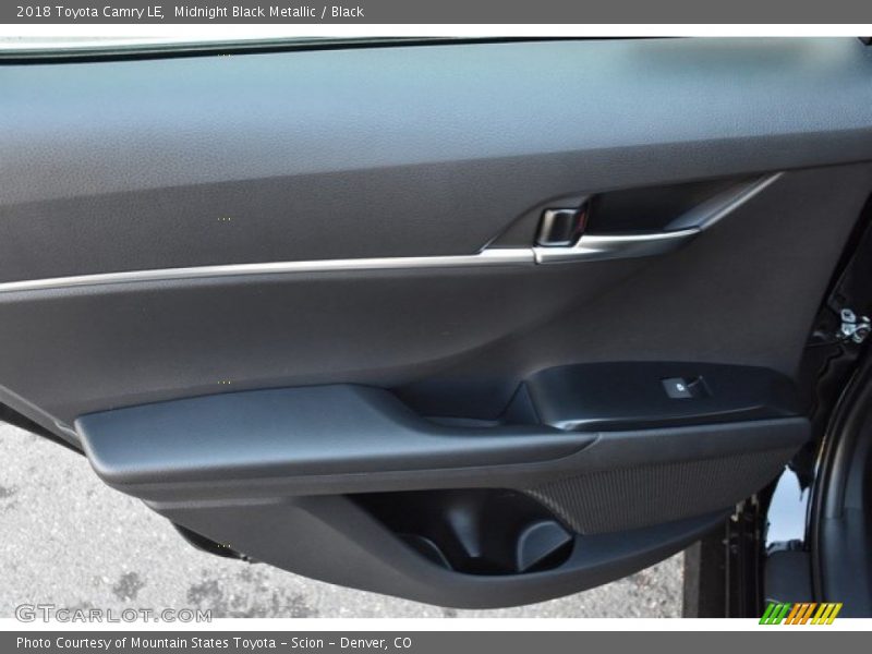 Midnight Black Metallic / Black 2018 Toyota Camry LE