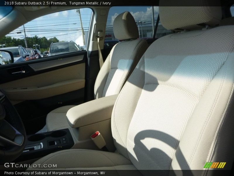 Tungsten Metallic / Ivory 2018 Subaru Outback 2.5i Premium