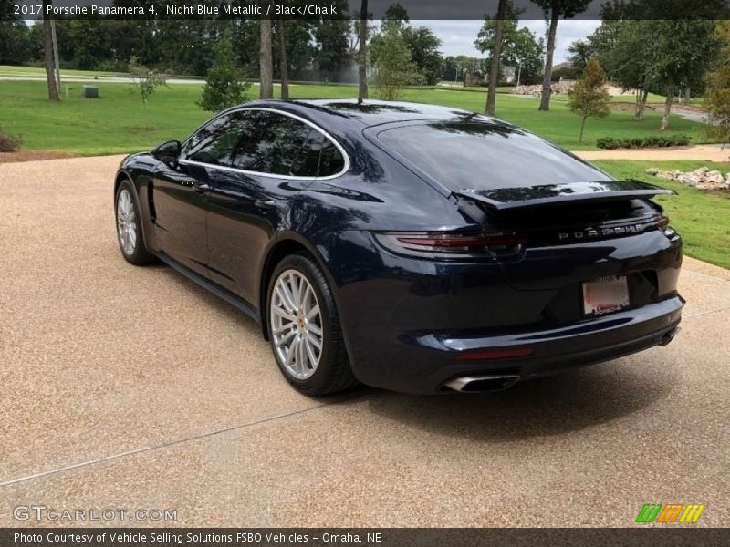 Night Blue Metallic / Black/Chalk 2017 Porsche Panamera 4