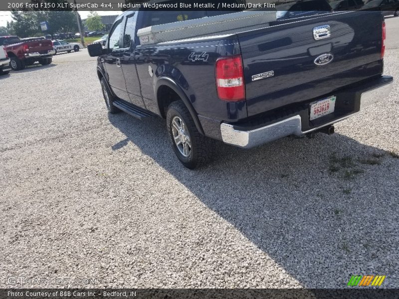 Medium Wedgewood Blue Metallic / Medium/Dark Flint 2006 Ford F150 XLT SuperCab 4x4