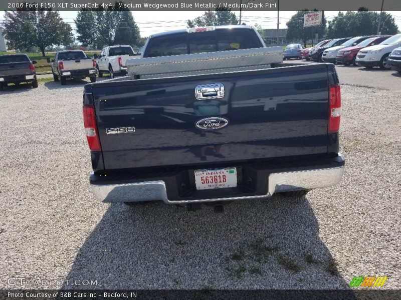 Medium Wedgewood Blue Metallic / Medium/Dark Flint 2006 Ford F150 XLT SuperCab 4x4