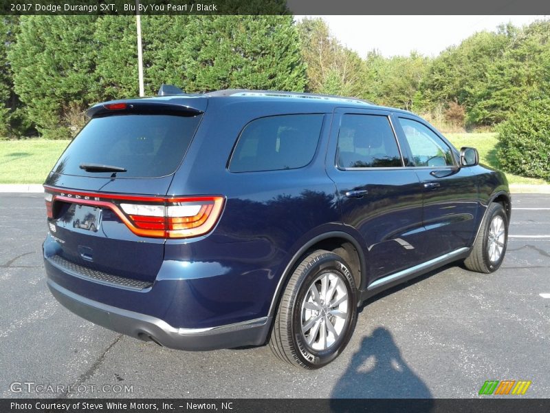 Blu By You Pearl / Black 2017 Dodge Durango SXT