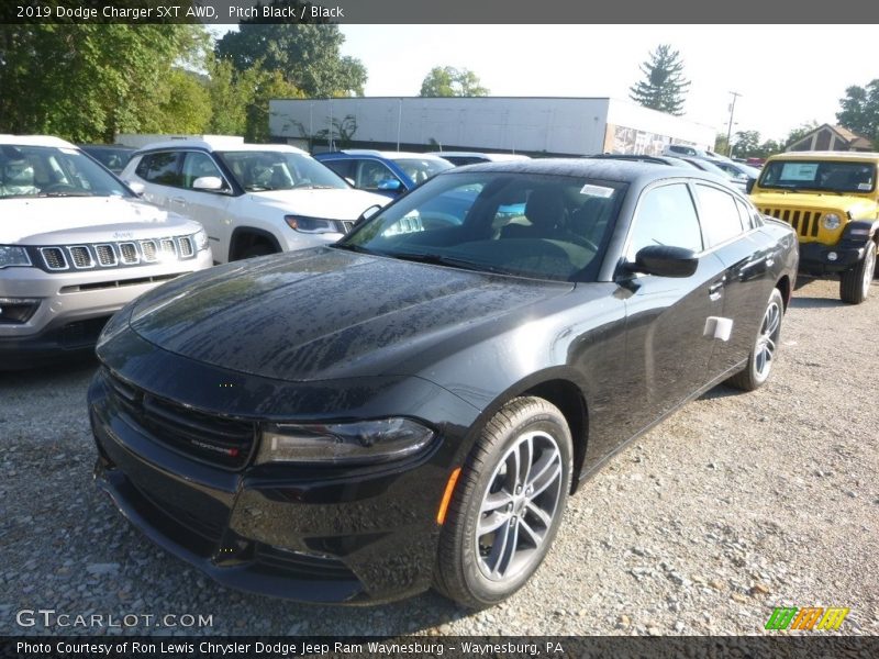 Pitch Black / Black 2019 Dodge Charger SXT AWD