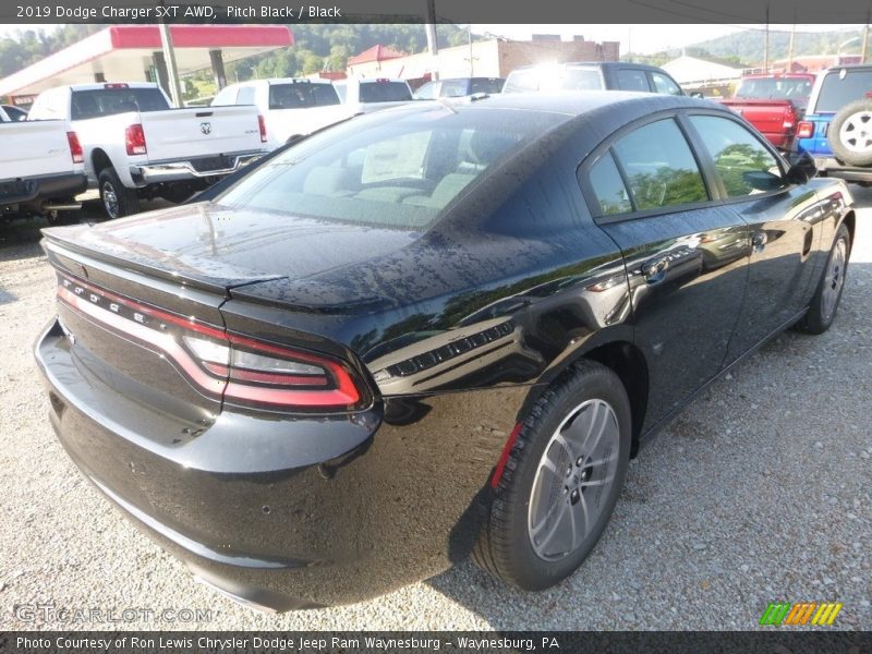 Pitch Black / Black 2019 Dodge Charger SXT AWD