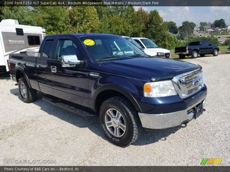 Medium Wedgewood Blue Metallic / Medium/Dark Flint 2006 Ford F150 XLT SuperCab 4x4