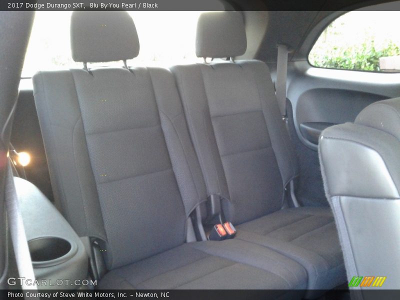 Blu By You Pearl / Black 2017 Dodge Durango SXT